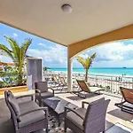 Villa Rebeka - Spectacular Beachfront Oceanview 4 Bedroom - At Playacar Phase I