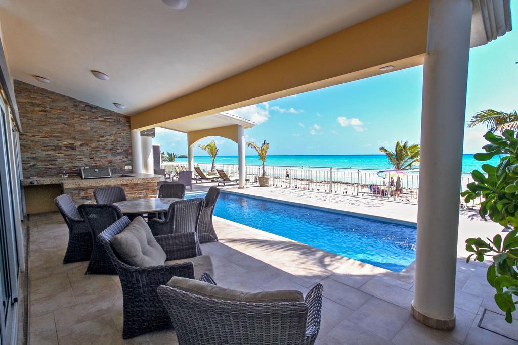 Villa Rebeka - Spectacular Beachfront Oceanview 4 Bedroom - At Playacar Phase I