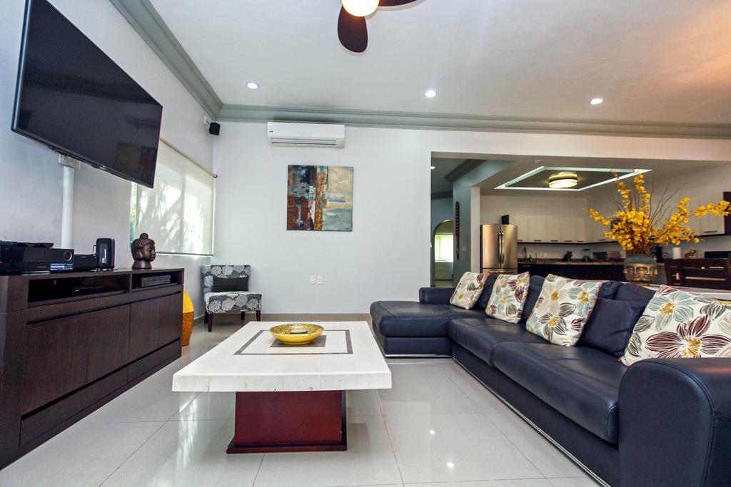 Villa Rebeka - Spectacular Beachfront Oceanview 4 Bedroom - At Playacar Phase I Villa Playa del Carmen