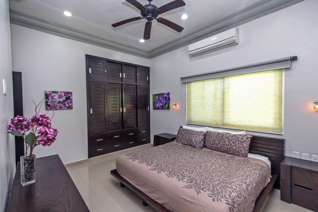 Villa Rebeka - Spectacular Beachfront Oceanview 4 Bedroom - At Playacar Phase I *